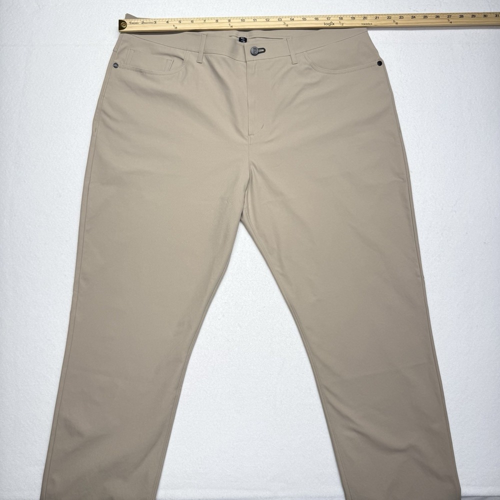Public Rec Men's Performance Pants 40x32 Khaki Stretch 5 Pocket Casual Golf